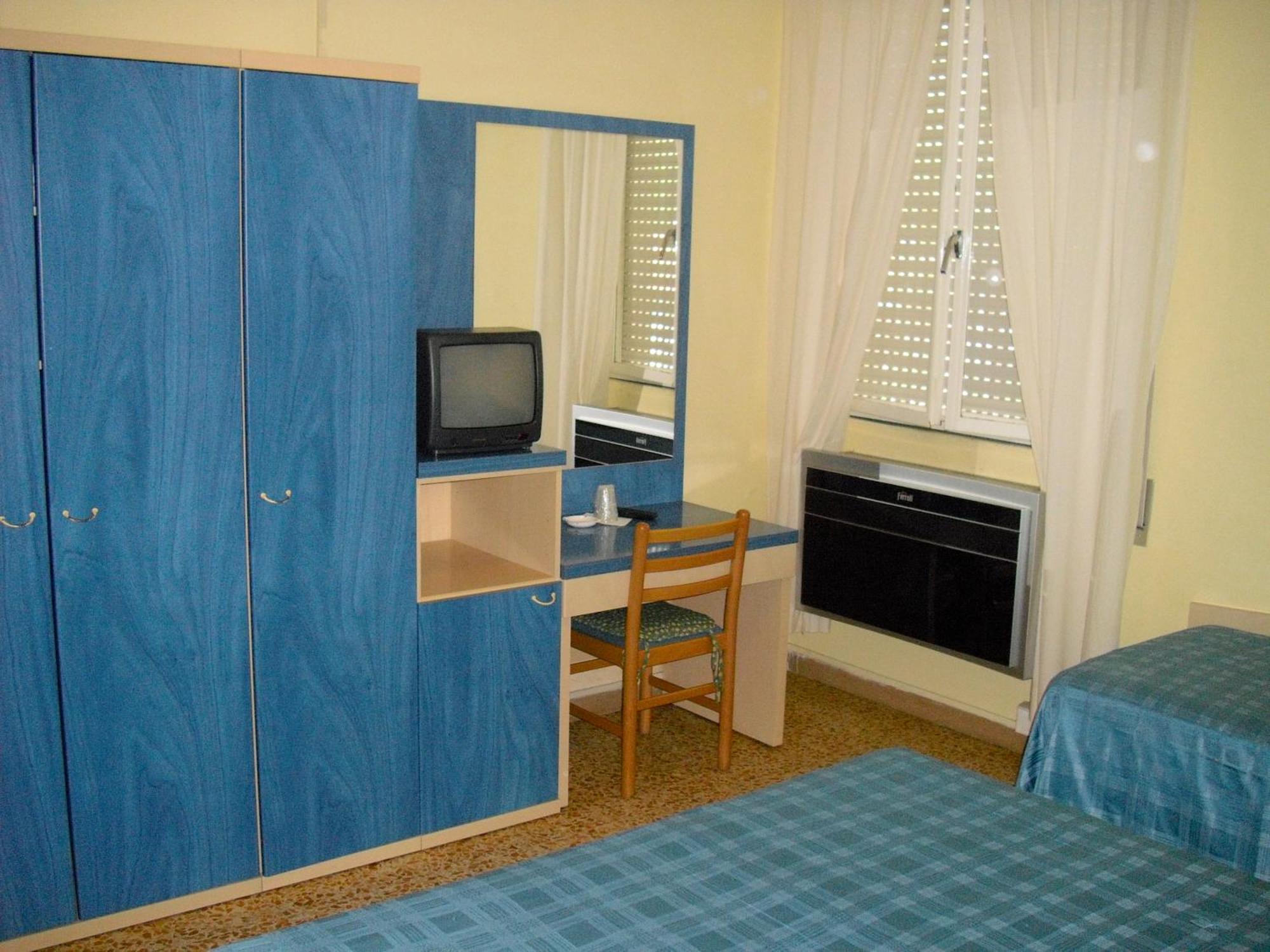 Hotel Garden تيرّينْيا المظهر الخارجي الصورة