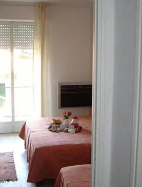 Hotel Garden تيرّينْيا الغرفة الصورة